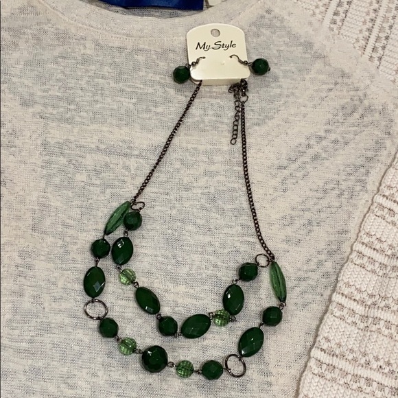 Hollister Jeans 7R W28 31L & Shirt M Necklace Set - Picture 2 of 10